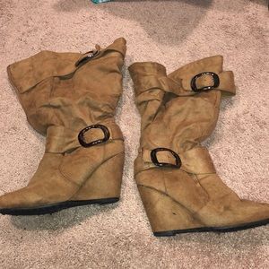 Tan wedged boots